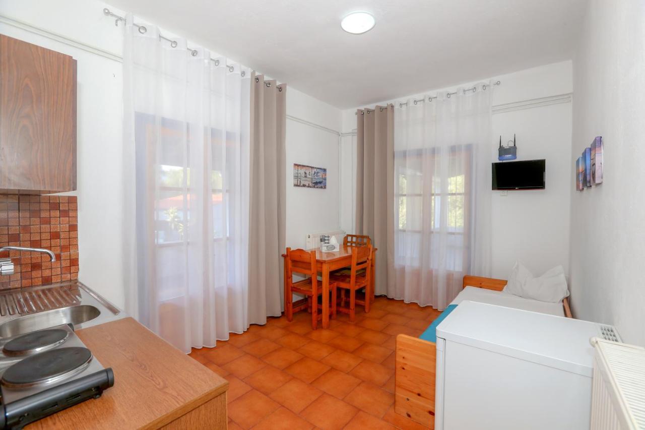 Athina Apartments Kato Korakiana Eksteriør billede